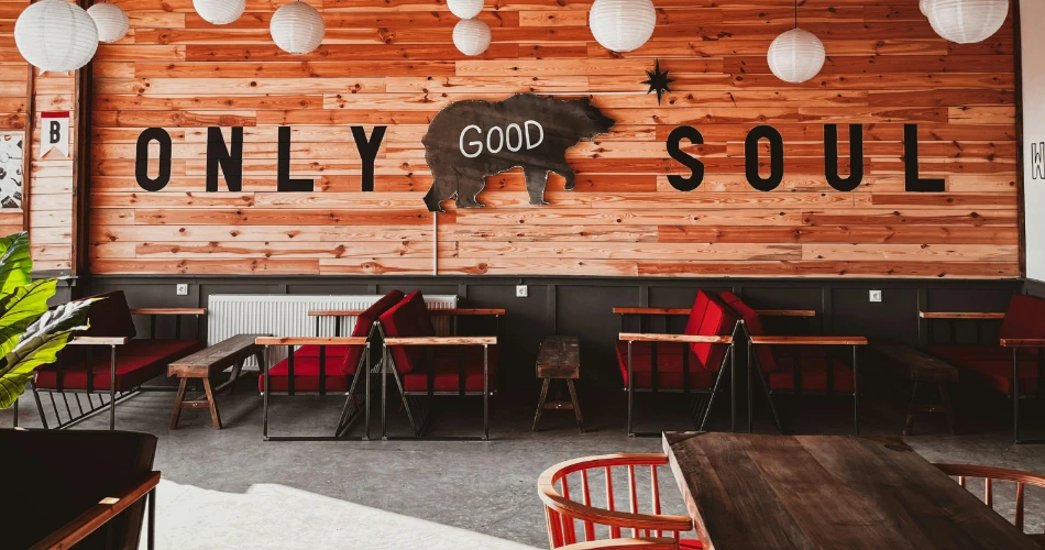Where to Eat & Stay in Lone Pine, California: Best Hotels and Restaurants
